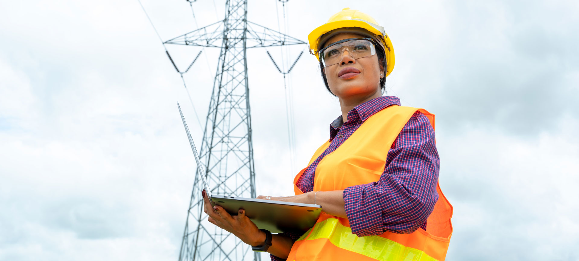First Nations women are involved in a major transmission line