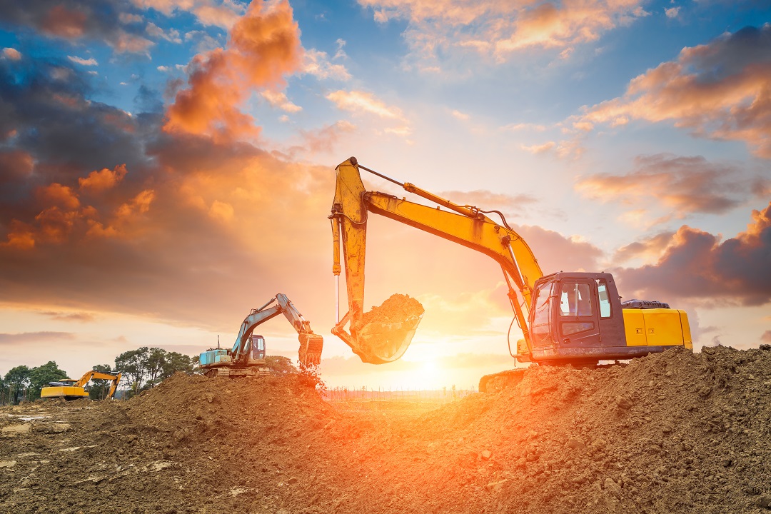 Spotting Heavy Equipment and Signals